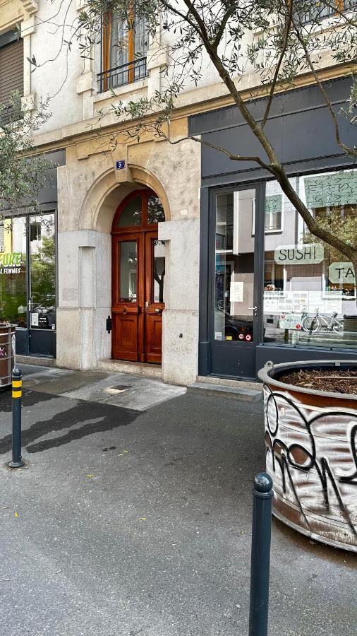 Quartier De Plainpalais * Ginebra